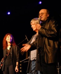 En concert à l'Elysée Montmartre aux côtés de Jacques Higelin 