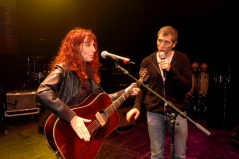 Fabell/Fabienne Elkoubi au Zénith de Paris avec Nagui © German Guzmann Fabell/Fabienne Elkoubi au Zénith de Paris avec Nagui © German Guzmann